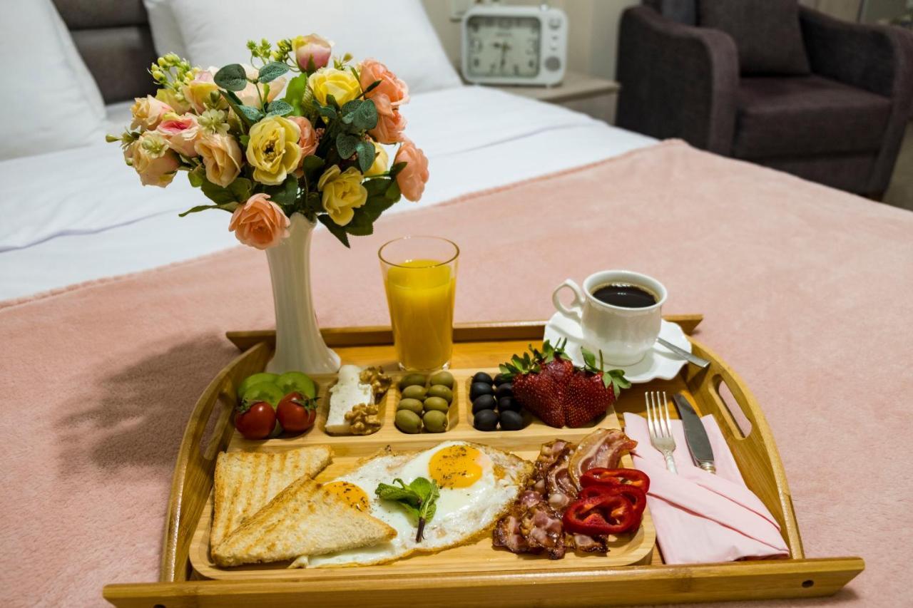 Art Hotel Батумі Екстер'єр фото
