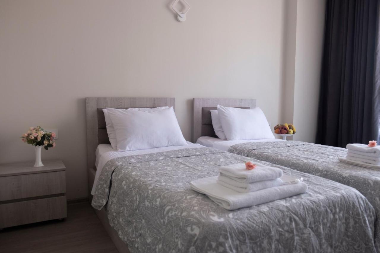 Art Hotel Батумі Екстер'єр фото