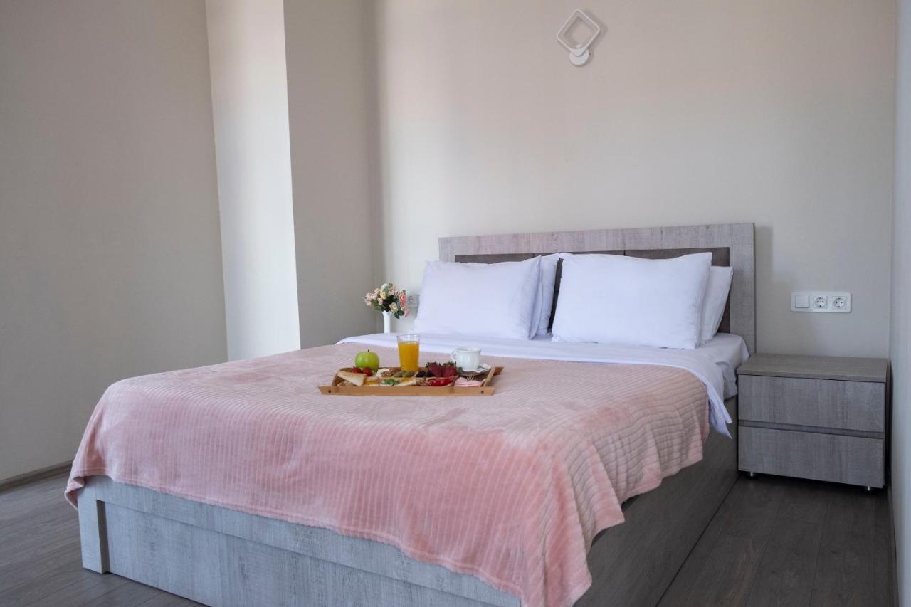 Art Hotel Батумі Екстер'єр фото