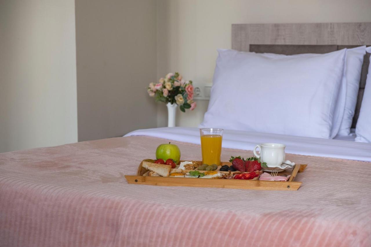 Art Hotel Батумі Екстер'єр фото
