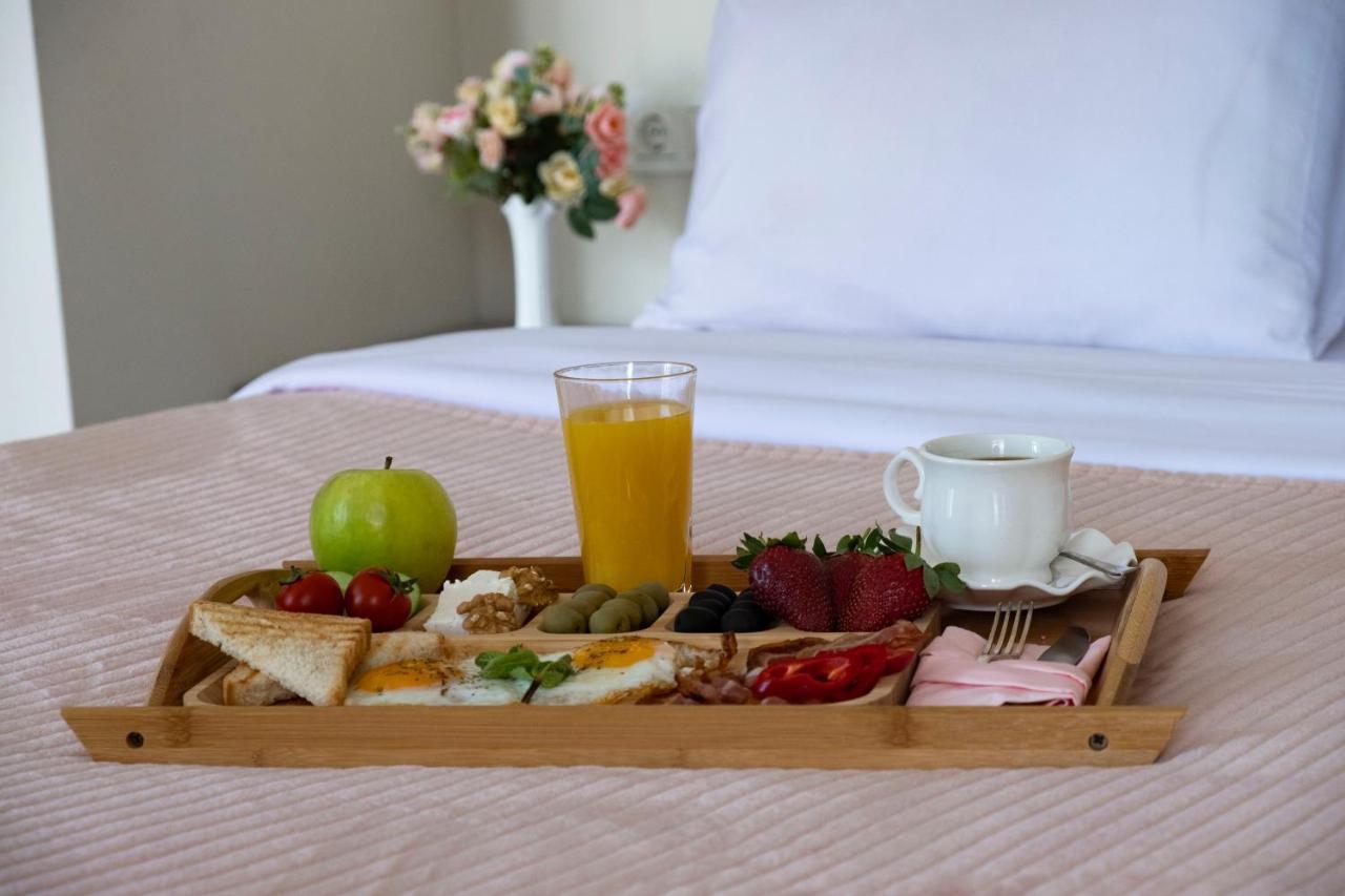 Art Hotel Батумі Екстер'єр фото