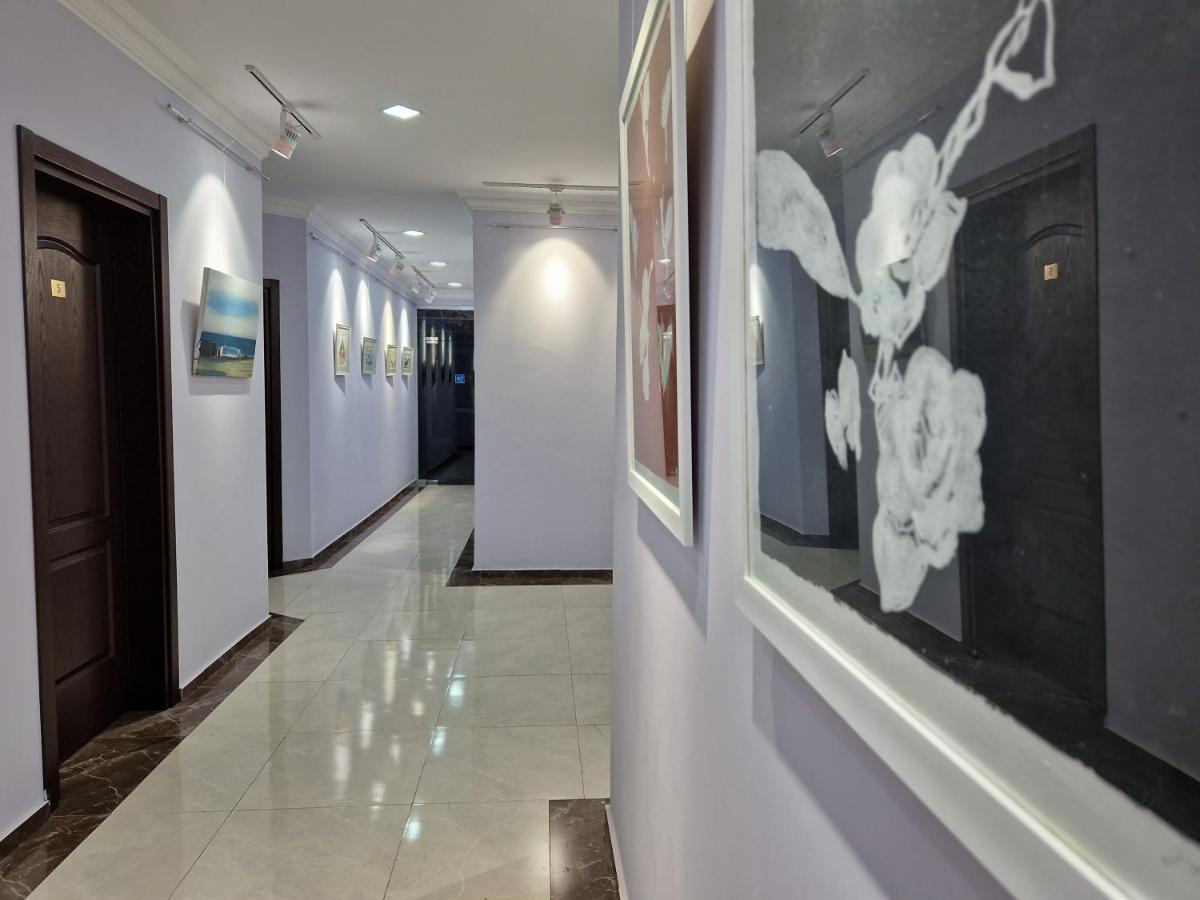 Art Hotel Батумі Екстер'єр фото