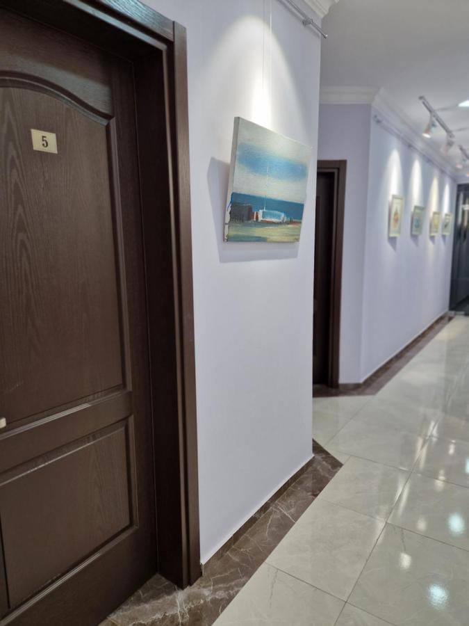 Art Hotel Батумі Екстер'єр фото