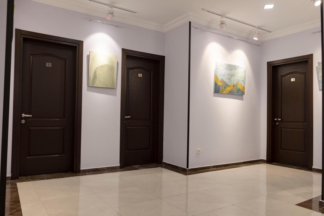 Art Hotel Батумі Екстер'єр фото